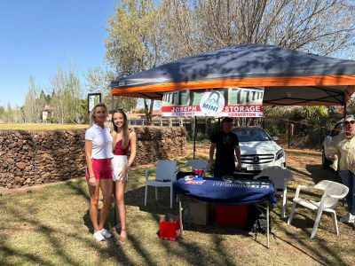 Participants enjoying the Save The Vaal Golf Day charity event